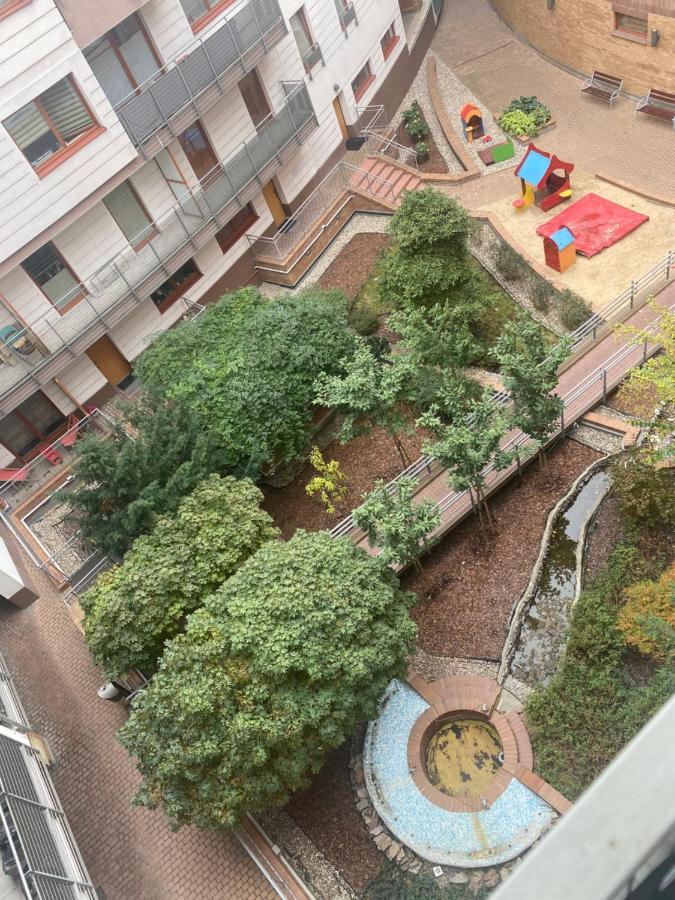 Komfortowy Apartament: Pet-Friendly Old Town Retreat near Park Praski Warsaw Exterior photo